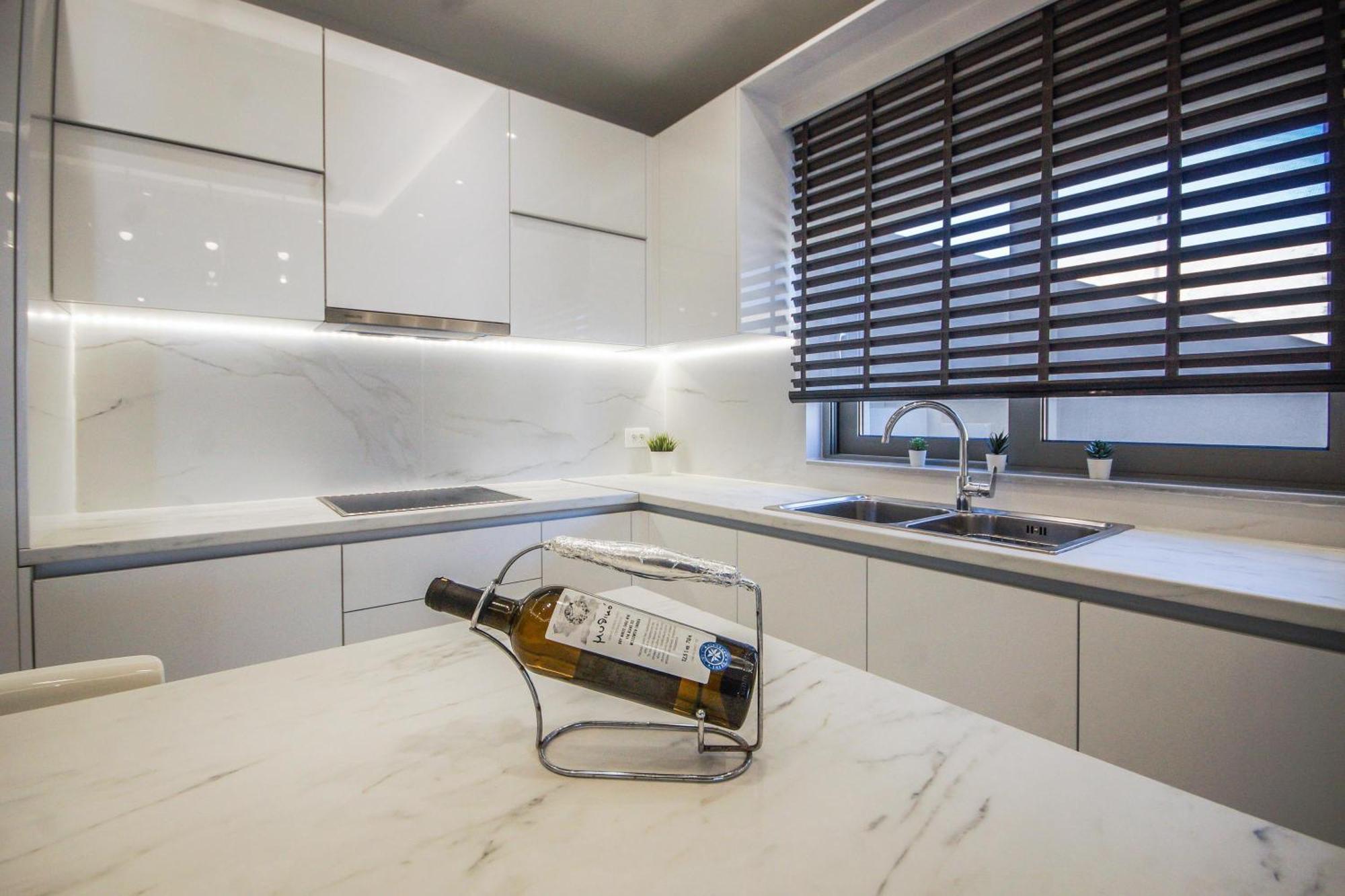 Aquamarine Luxury Suites Archangelos  Eksteriør billede