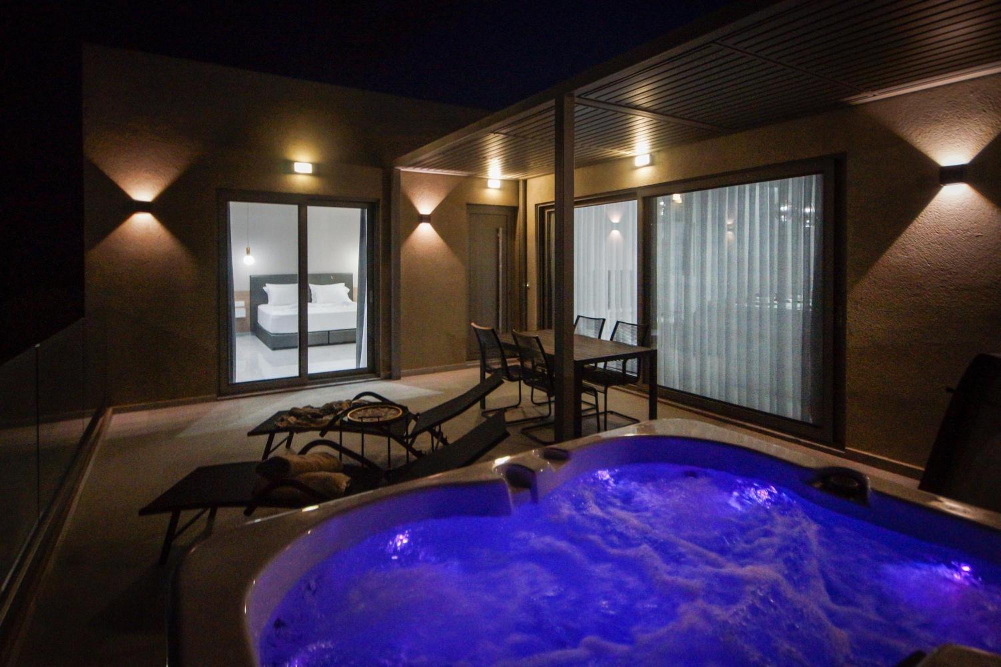 Aquamarine Luxury Suites Archangelos  Eksteriør billede