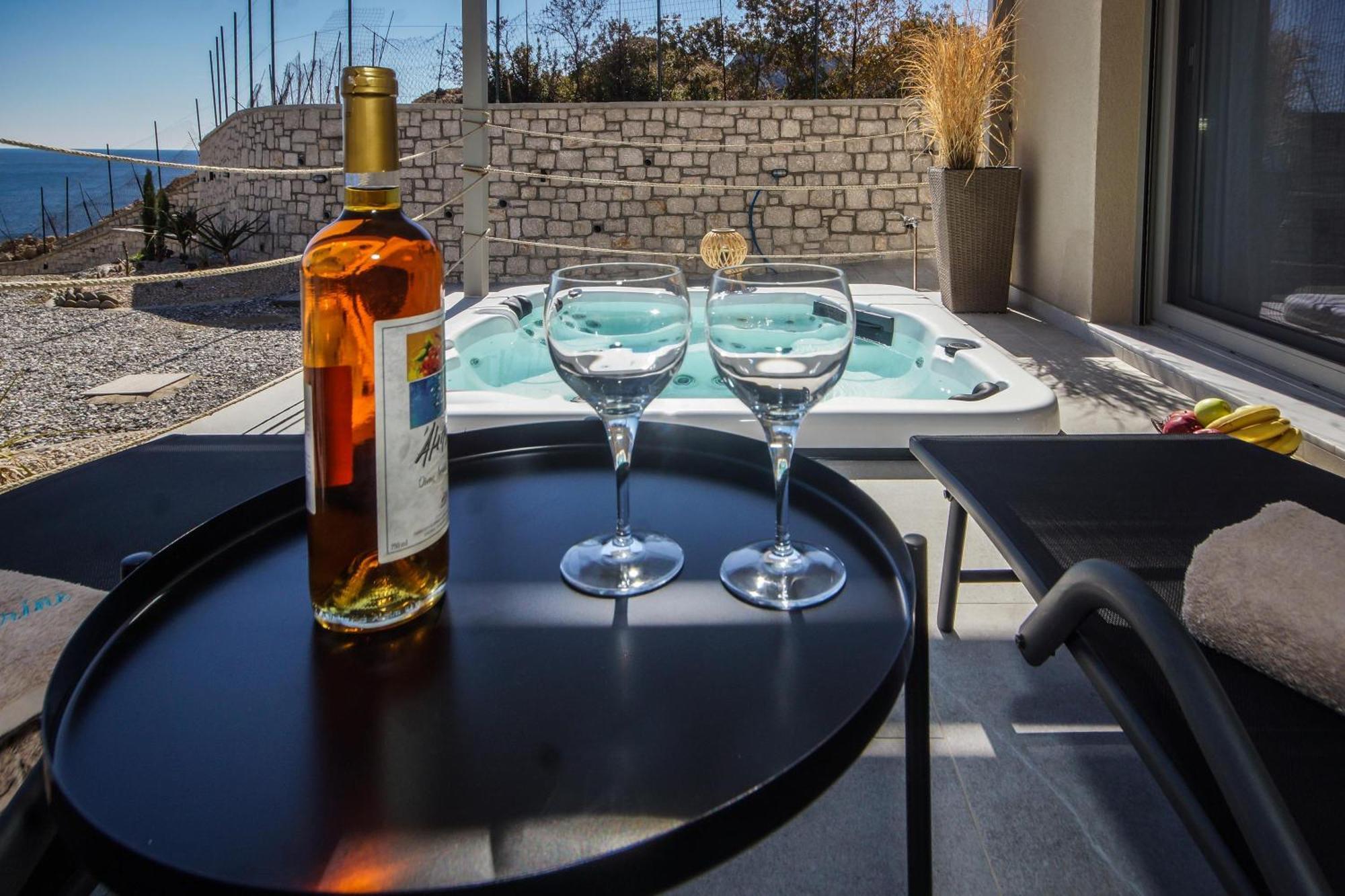 Aquamarine Luxury Suites Archangelos  Eksteriør billede