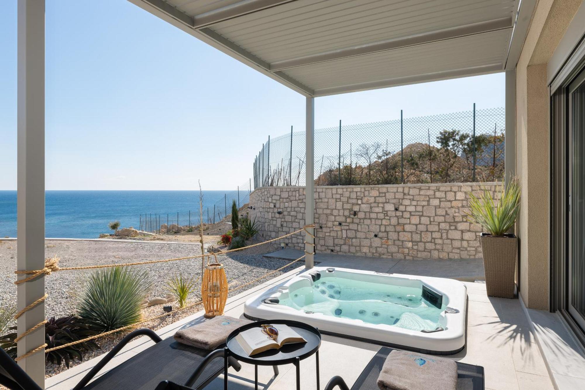 Aquamarine Luxury Suites Archangelos  Eksteriør billede